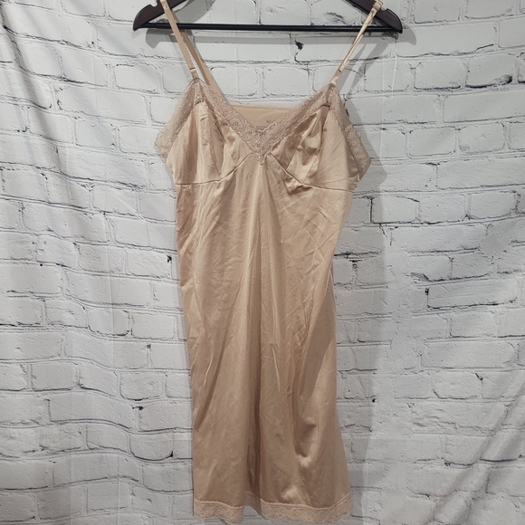 Vassarette Tan Lace-Trimmed Chemise - Picture 1 of 5